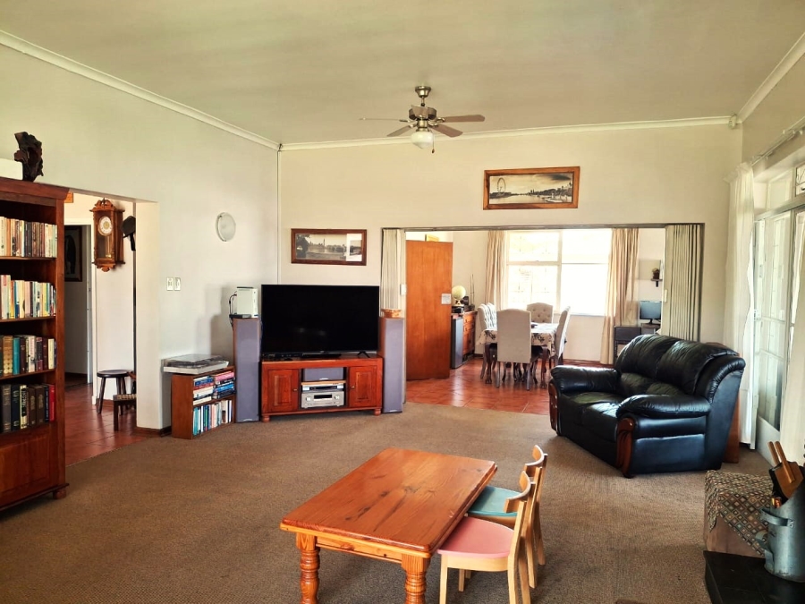 4 Bedroom Property for Sale in Humansdorp Eastern Cape